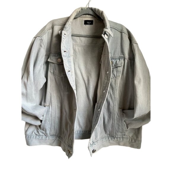 VICI Light Wash Denim Jacket Women’s Casual Button Front Distressed Jean Coat - Picture 5 of 10
